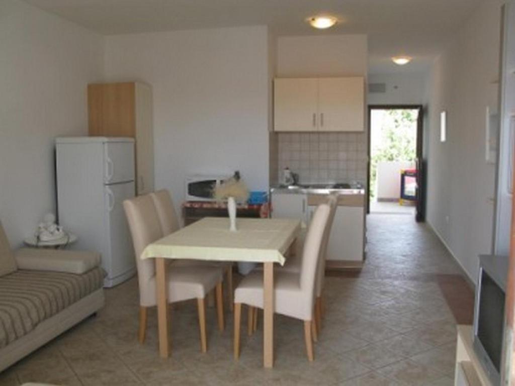 Apartments With A Parking Space Barbat, Rab - 16816 Barbat na Rabu Exterior foto