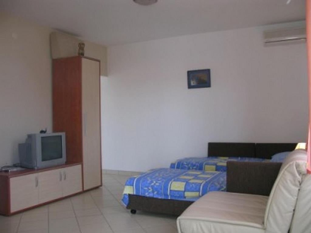 Apartments With A Parking Space Barbat, Rab - 16816 Barbat na Rabu Exterior foto